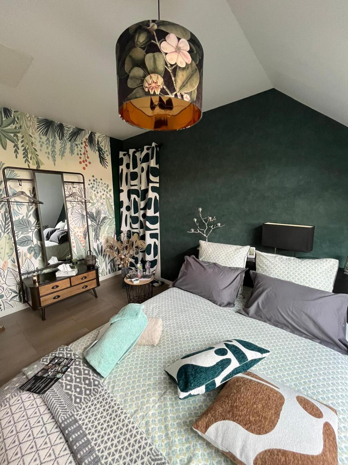 Chambre Dans Un Ecrin De Verdure Angrie Ngoại thất bức ảnh