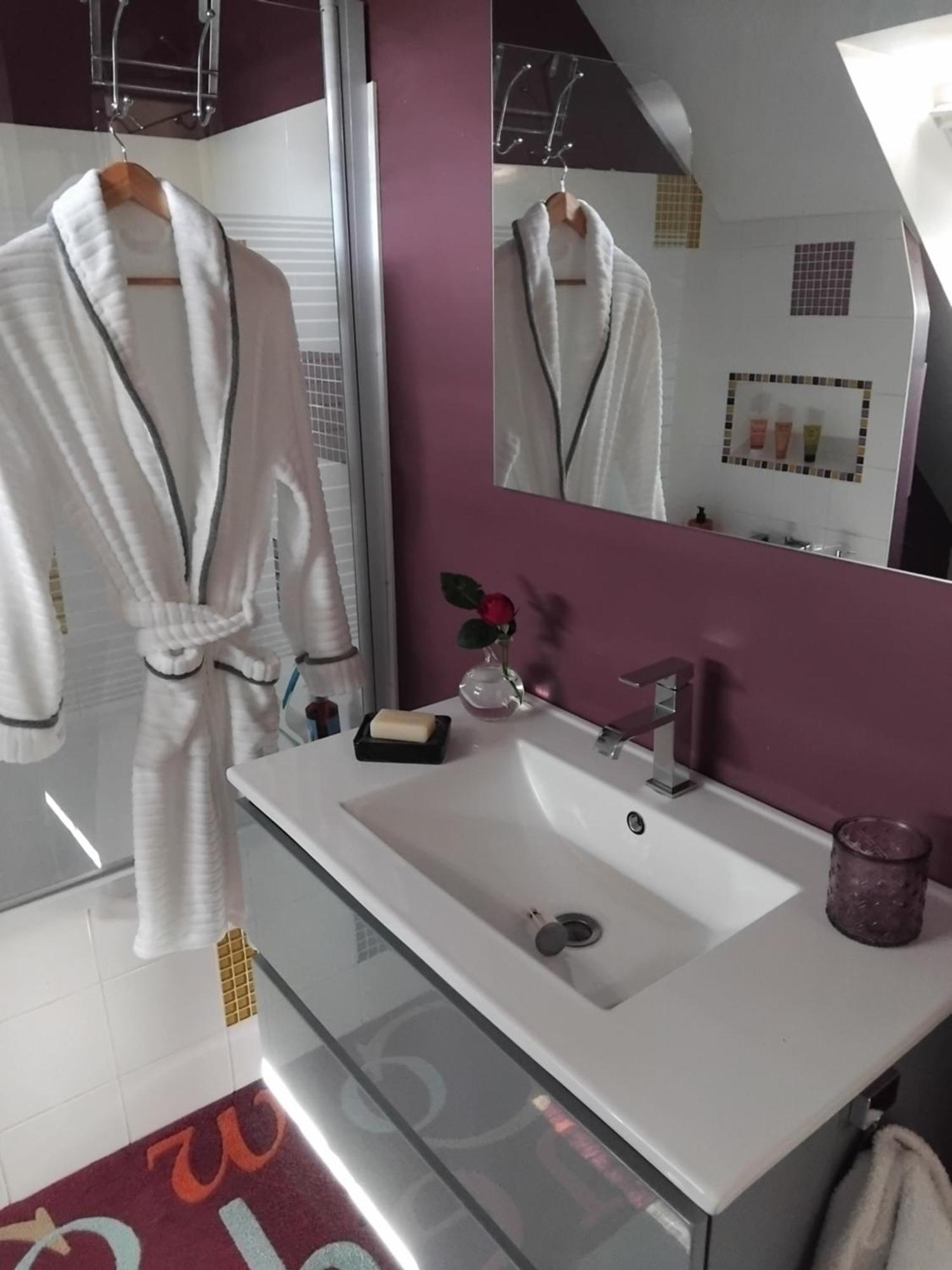 Chambre Dans Un Ecrin De Verdure Angrie Ngoại thất bức ảnh
